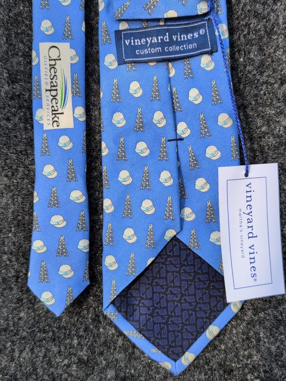 Vineyard Vines Necktie Mens Chesapeck Oilfield Hardhat Towers AOP 100% Silk USA